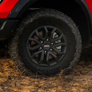 Alternative view of Ford Raptor